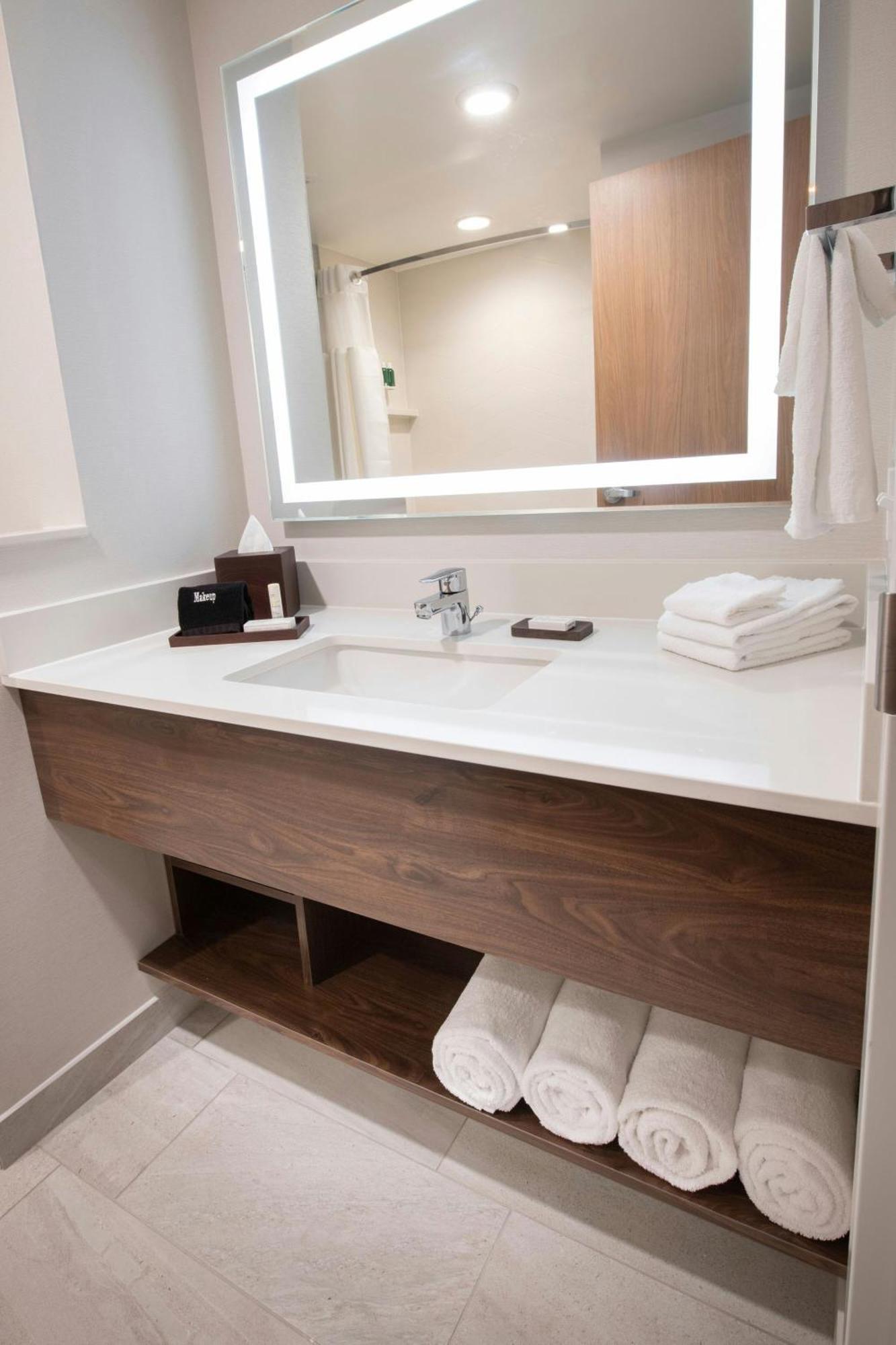 Fairfield By Marriott Edmonton International Airport Hotel Nisku
